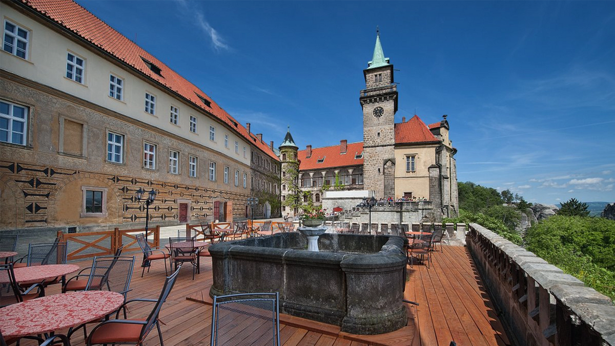 EA Zámecký hotel Hrubá Skála