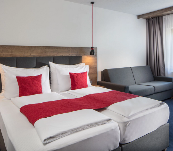 Hotel Höhlenstein — gallery image 1