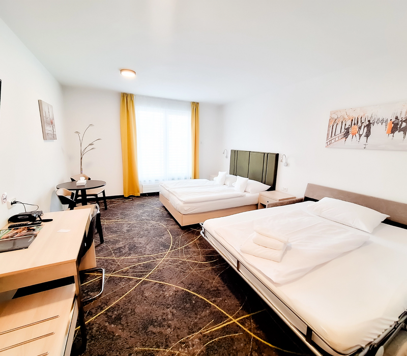 Hotel VALCHA — gallery image 1